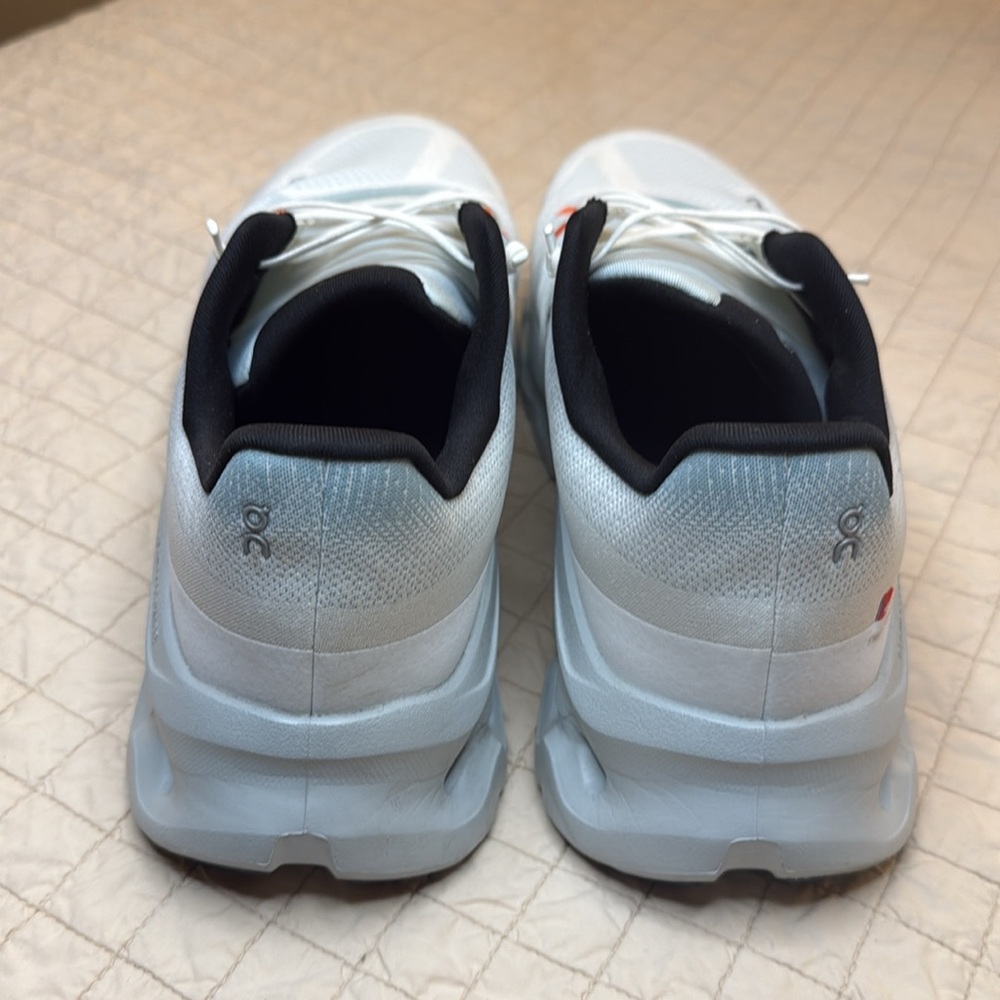 On Running Cloudtilt Size 10.5 Men - Picture 4 of 7